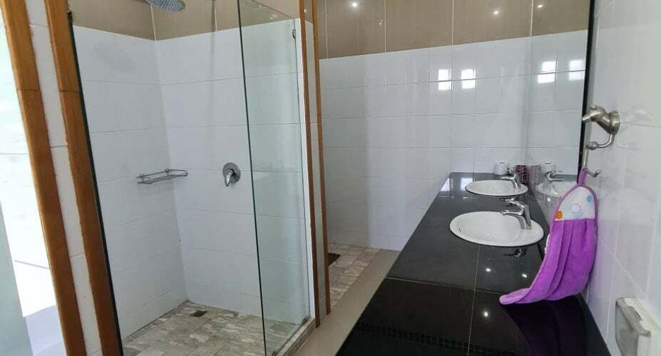 For sale 4 bedrooms villa in Ko Samui, Surat Thani