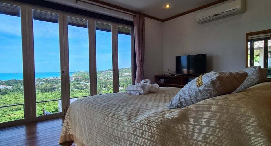 For sale 4 bedrooms villa in Ko Samui, Surat Thani