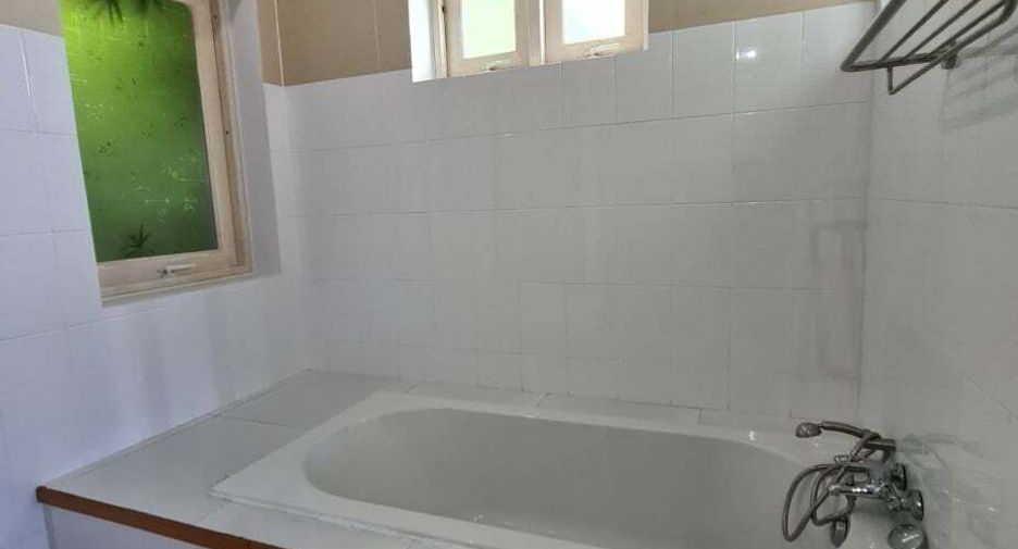 For sale 4 bedrooms villa in Ko Samui, Surat Thani