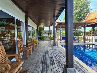 For sale 4 bedrooms villa in Ko Samui, Surat Thani