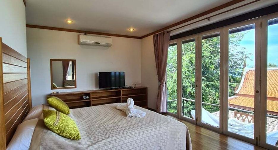 For sale 4 bedrooms villa in Ko Samui, Surat Thani