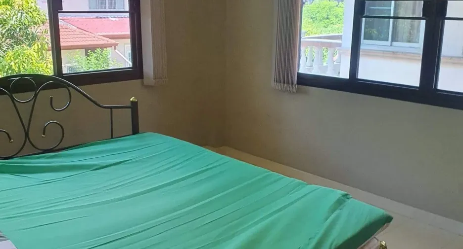 For rent 3 bedrooms house in San Sai, Chiang Mai