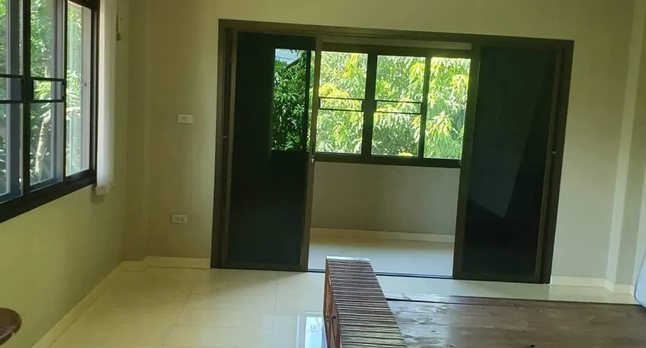 For rent 3 bedrooms house in San Sai, Chiang Mai