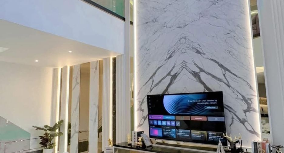 Villa en alquiler de 4 habitaciones en Jomtien, Pattaya
