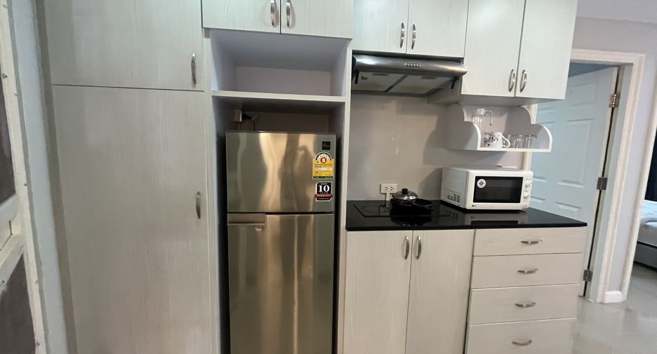 For rent 2 bedrooms apartment in Mueang Phuket, Phuket