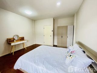 À louer 2 chambres maison de ville à Mueang Chiang Mai, Chiang Mai
