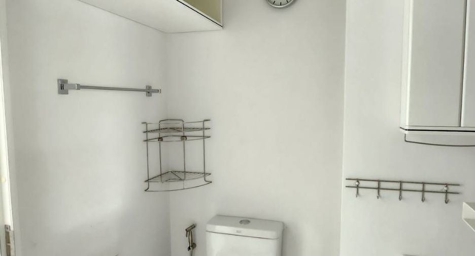For rent 2 bedrooms condo in Mueang Chiang Mai, Chiang Mai