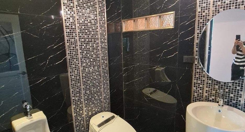For sale 3 bedrooms house in Bang Khen, Bangkok