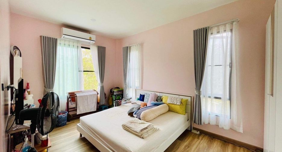 For sale 3 bedrooms house in Bang Khen, Bangkok