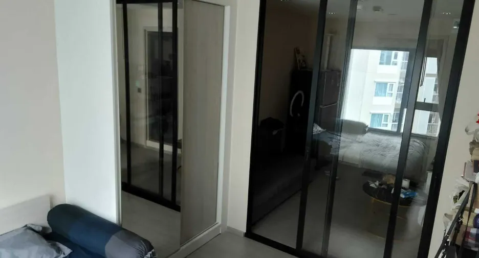 For sale 1 bed condo in Mueang Samut Prakan, Samut Prakan