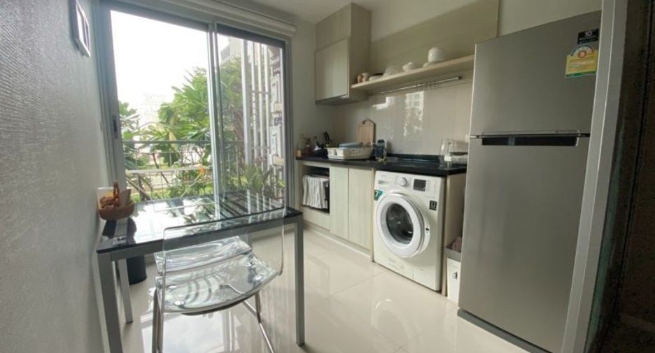 À vendre 2 chambres condo à Sathon, Bangkok