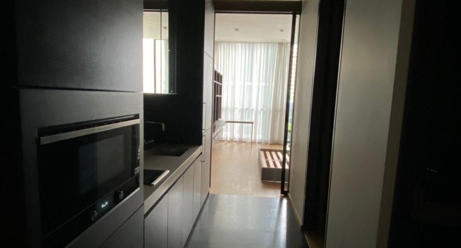 For sale studio condo in Pathum Wan, Bangkok