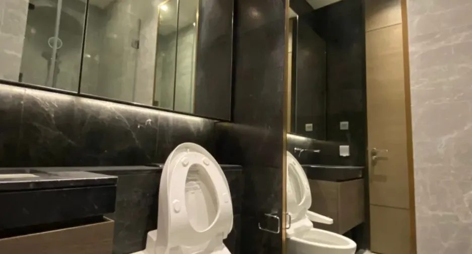 For sale studio condo in Pathum Wan, Bangkok