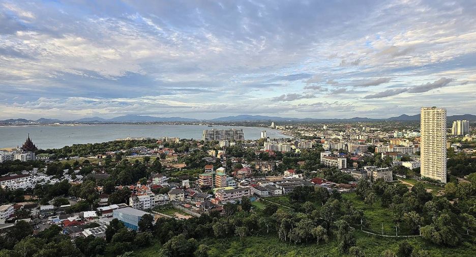 For rent 2 bedrooms condo in Bang Lamung, Chonburi