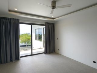 For sale 4 bedrooms villa in Ko Samui, Surat Thani
