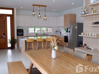 For sale 4 bedrooms villa in San Kamphaeng, Chiang Mai