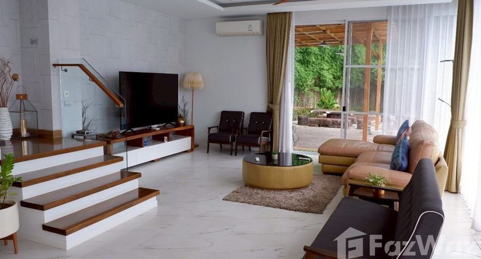 Villa zum Kauf mit 4 Zimmer in San Kamphaeng, Chiang Mai