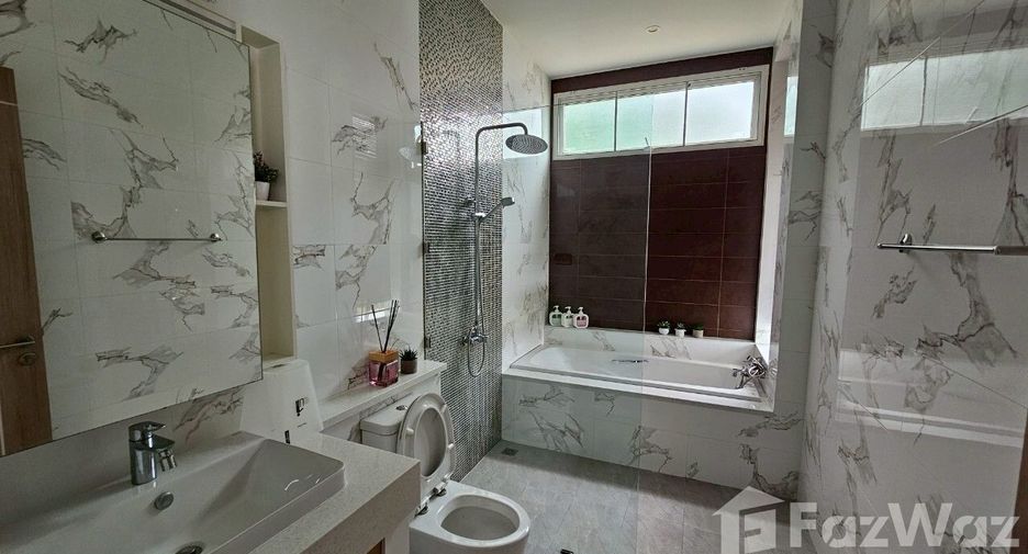 Villa zum Kauf mit 4 Zimmer in San Kamphaeng, Chiang Mai