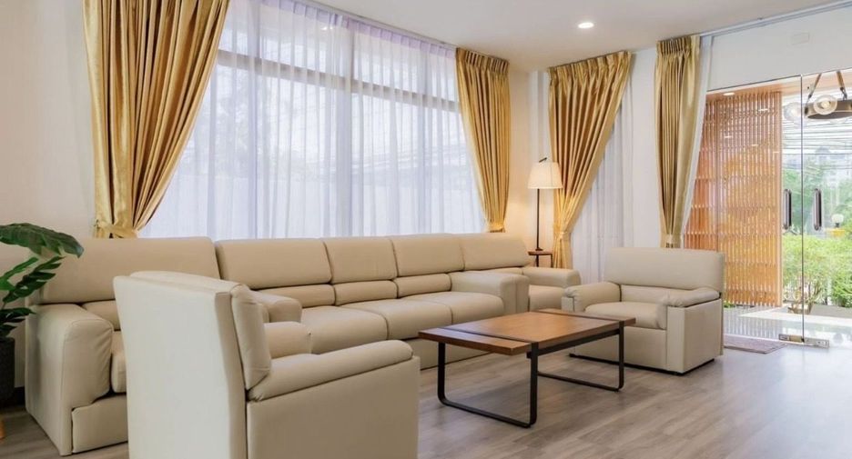 For sale and for rent 5 bedrooms villa in Mueang Chiang Mai, Chiang Mai