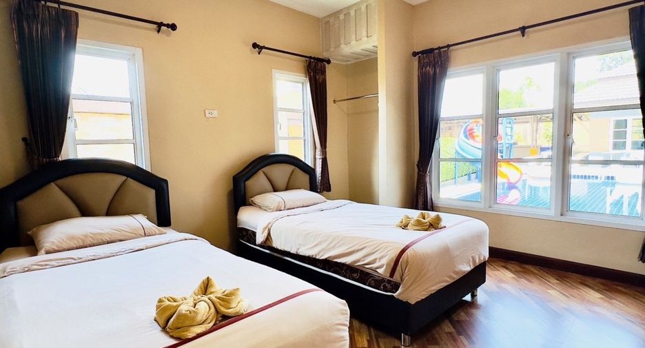 For rent 6 bedrooms villa in Bang Lamung, Chonburi