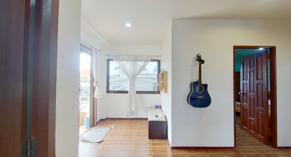 For sale 4 ベッドルーム house in Mueang Chiang Mai, Chiang Mai