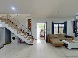 Продажа 4 спальни дом в Mueang Chiang Mai, Чианг Маи
