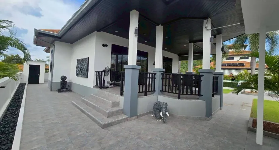 For sale 2 ベッドルーム villa in Pran Buri, Prachuap Khiri Khan