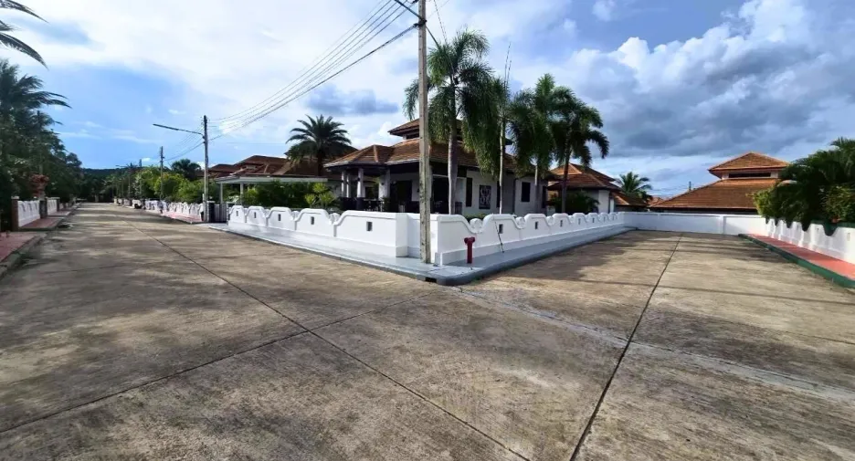 For sale 2 ベッドルーム villa in Pran Buri, Prachuap Khiri Khan