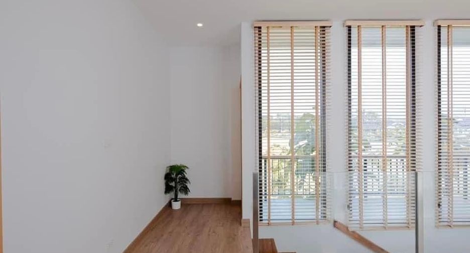 For sale and for rent 4 bedrooms villa in Mueang Chiang Mai, Chiang Mai