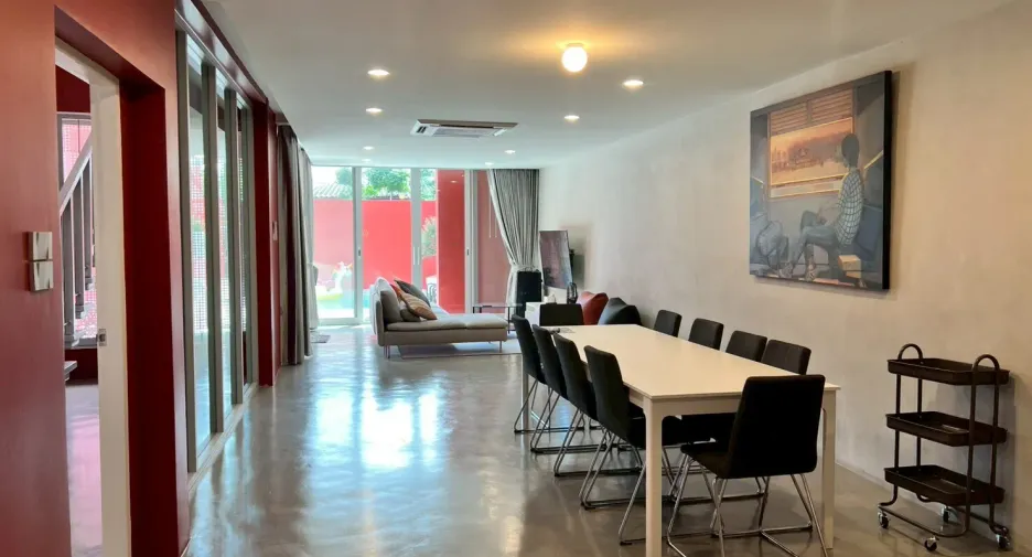À vendre et à louer 4 chambres villa à Hua Hin, Prachuap Khiri Khan