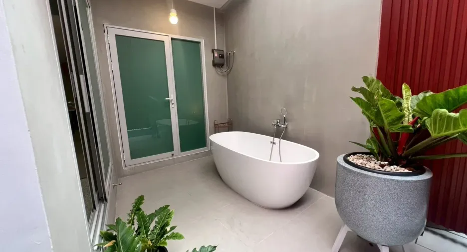 À vendre et à louer 4 chambres villa à Hua Hin, Prachuap Khiri Khan