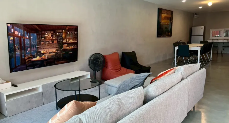 À vendre et à louer 4 chambres villa à Hua Hin, Prachuap Khiri Khan