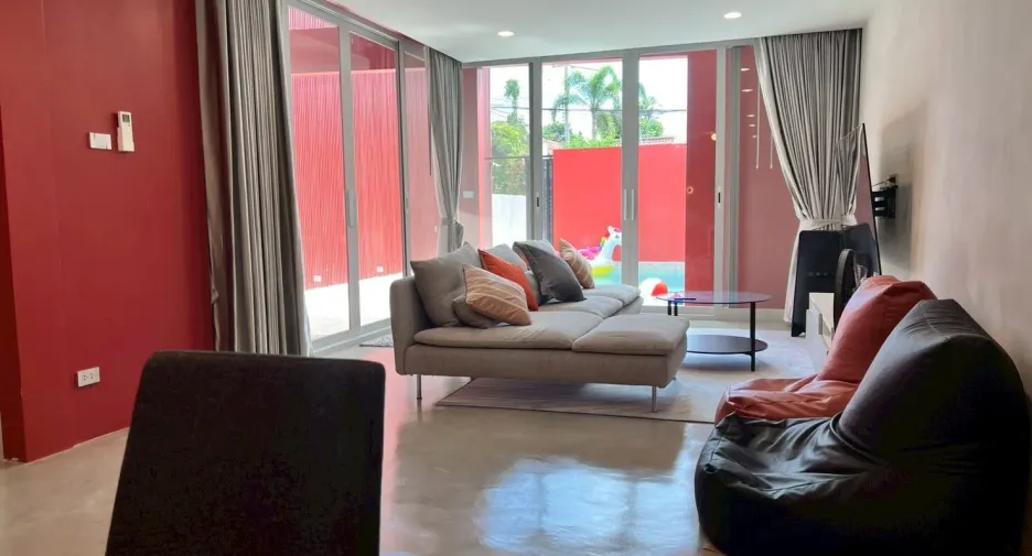À vendre et à louer 4 chambres villa à Hua Hin, Prachuap Khiri Khan