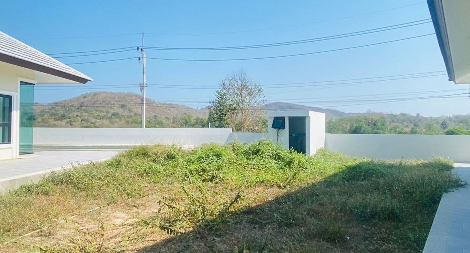 For sale 3 bedrooms house in Hua Hin, Prachuap Khiri Khan