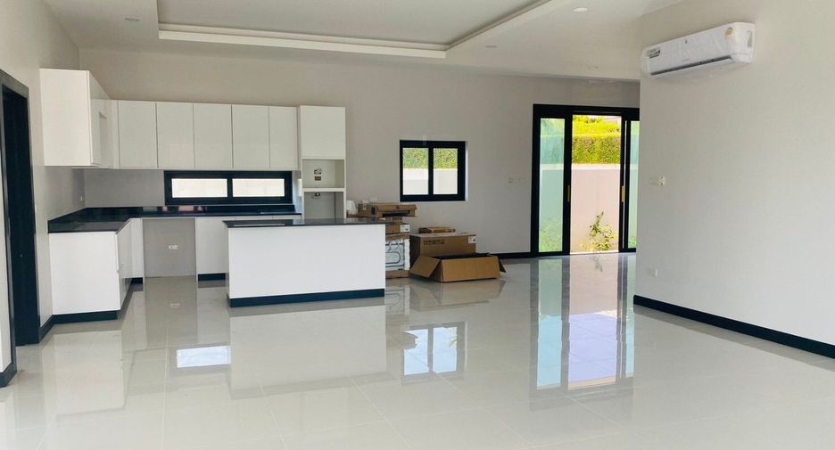 For sale 3 bedrooms house in Hua Hin, Prachuap Khiri Khan