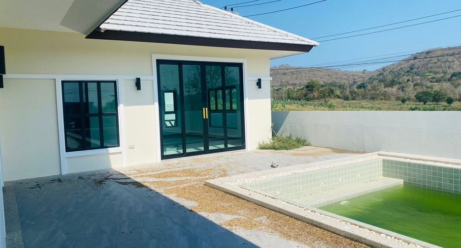 For sale 3 bedrooms house in Hua Hin, Prachuap Khiri Khan