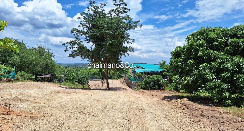 Terreno en venta en Chom Thong, Chiang Mai