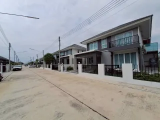 出租 4 卧室 独立屋 在 华欣, 班武里府