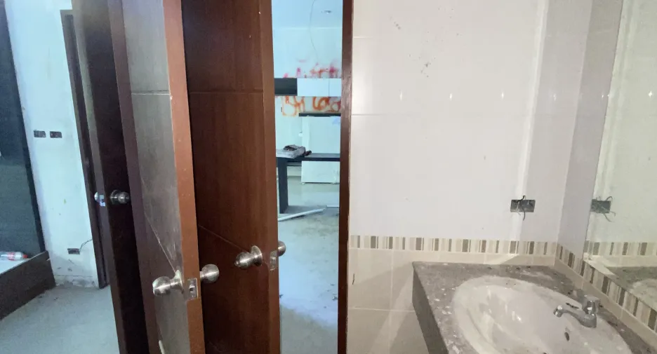 À vendre 2 chambres appartement à Mueang Phuket, Phuket