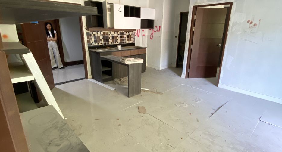 For sale 2 bedrooms apartment in Mueang Phuket, Phuket