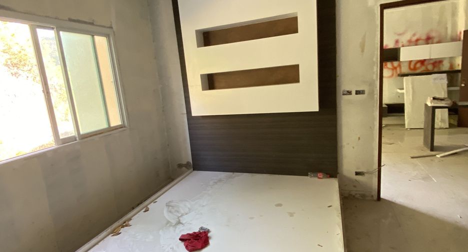 For sale 2 bedrooms apartment in Mueang Phuket, Phuket