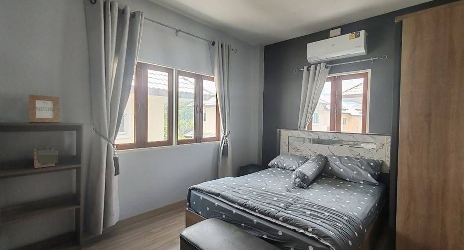 For rent 4 bedrooms house in Mueang Chiang Mai, Chiang Mai