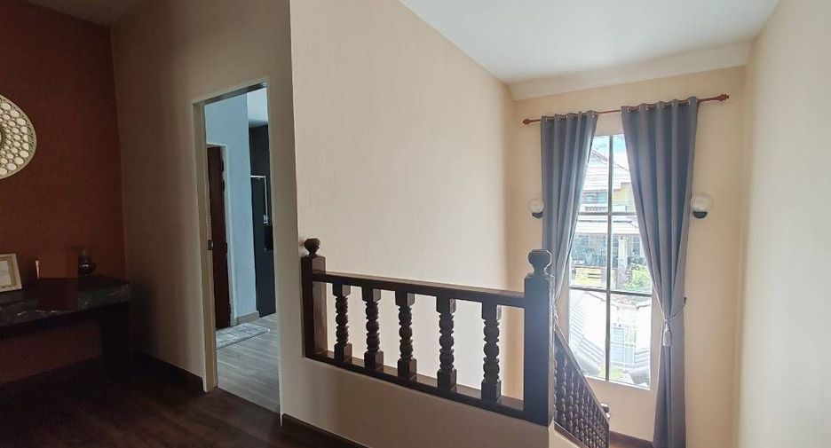 For rent 4 bedrooms house in Mueang Chiang Mai, Chiang Mai