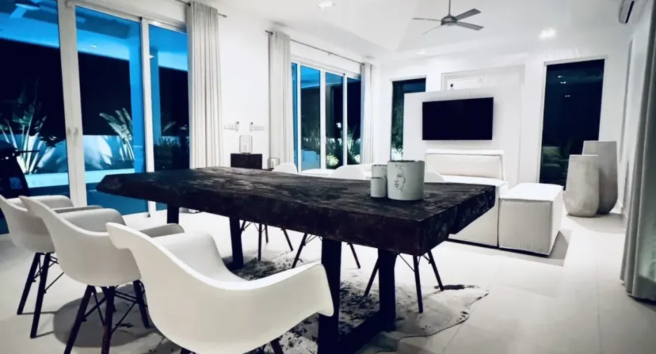 For sale 4 ベッドルーム house in Hua Hin, Prachuap Khiri Khan