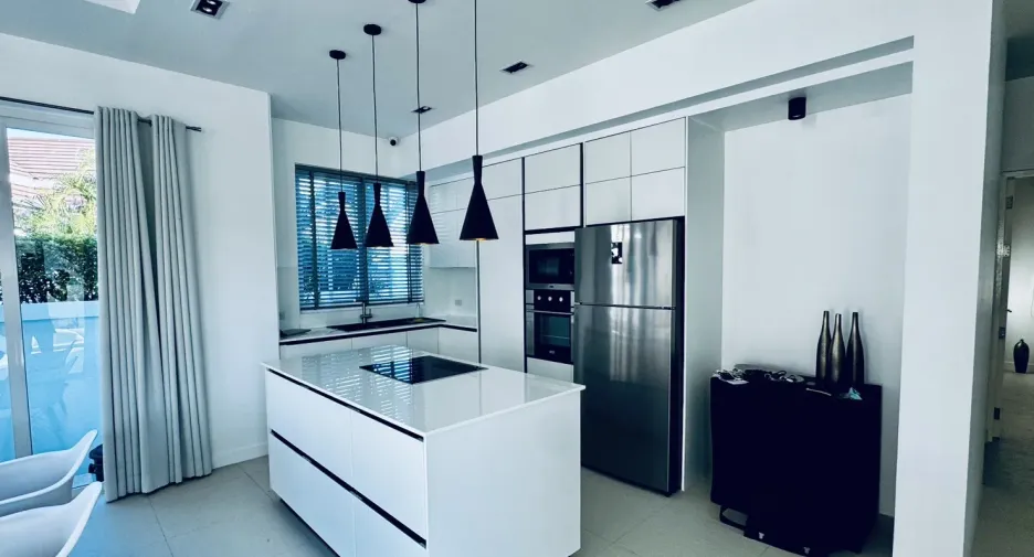 For sale 4 ベッドルーム house in Hua Hin, Prachuap Khiri Khan