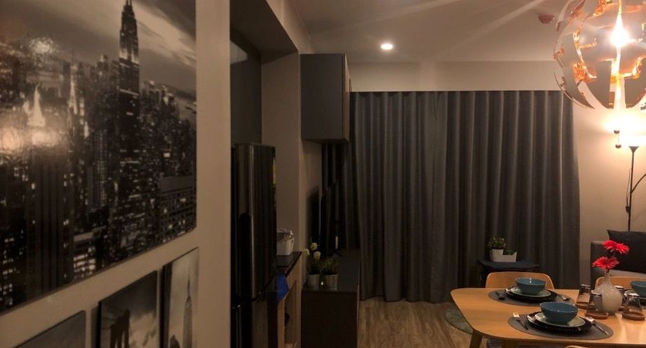 For sale 2 ベッドルーム condo in Sathon, Bangkok