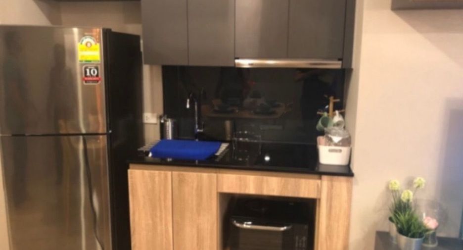For sale 2 ベッドルーム condo in Sathon, Bangkok