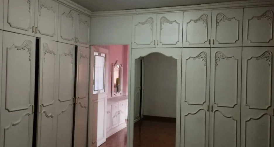 For sale 4 bedrooms house in Mueang Chiang Mai, Chiang Mai
