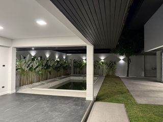 À louer 5 chambres villa à Mueang Chiang Mai, Chiang Mai
