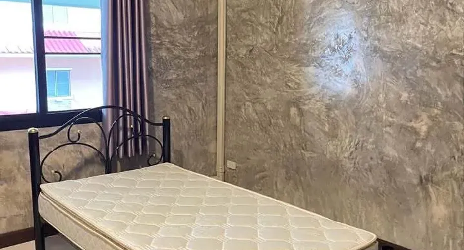 Haus zur Miete mit 3 Zimmer in Mueang Chiang Mai, Chiang Mai